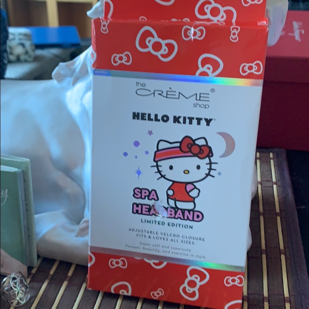 Cremeshop Hello Kitty limited edition Spa Headband
